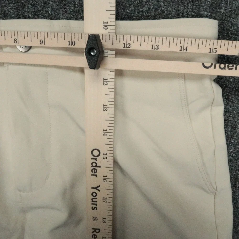 BYLT Shorts Mens Small Khaki Tan Kinetic Flat Front Zip Pocket Stretch Golf